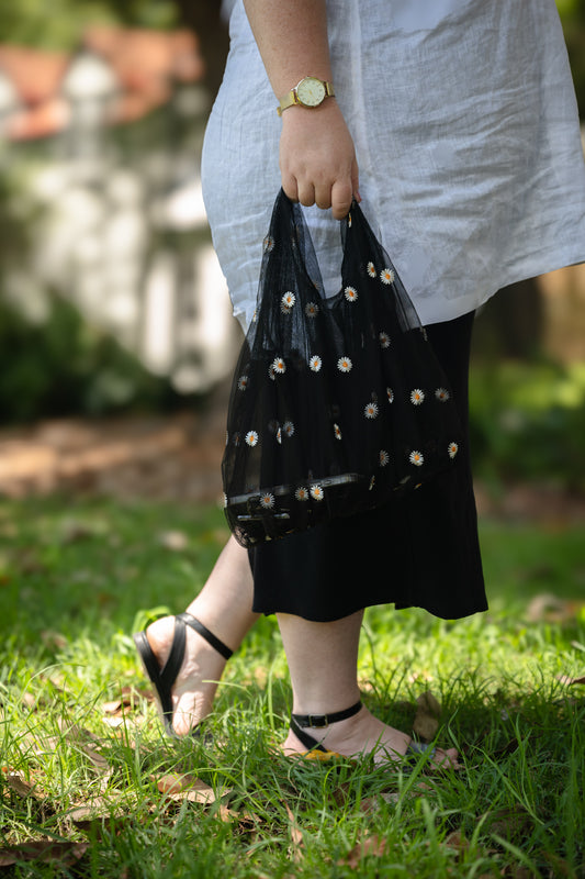 Black Daisy Flower Mesh Bag